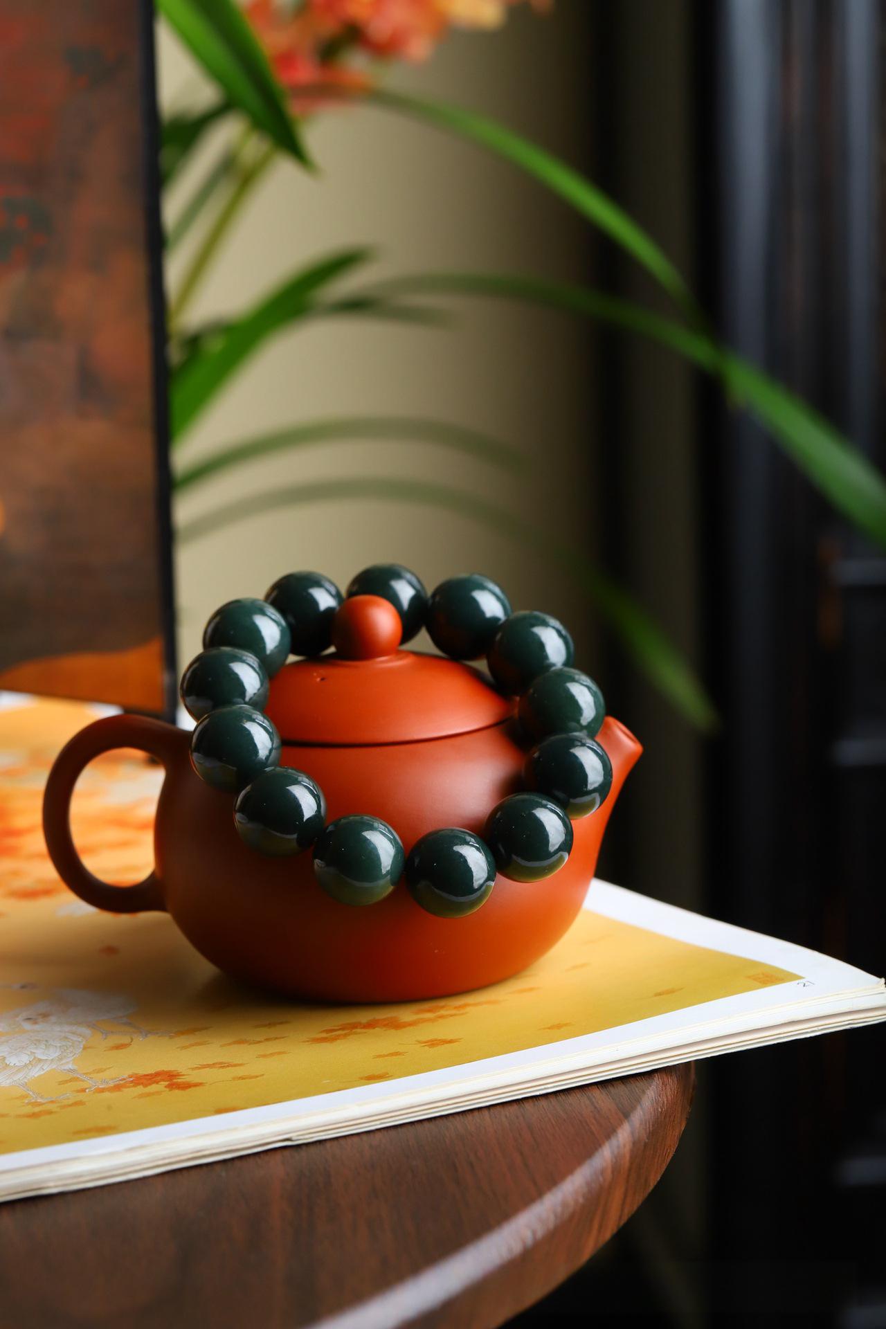 Hetian Green Jade Round Bead Bracelet, Xinjiang, Unisex